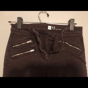 GAP modern skinny, size 4 short